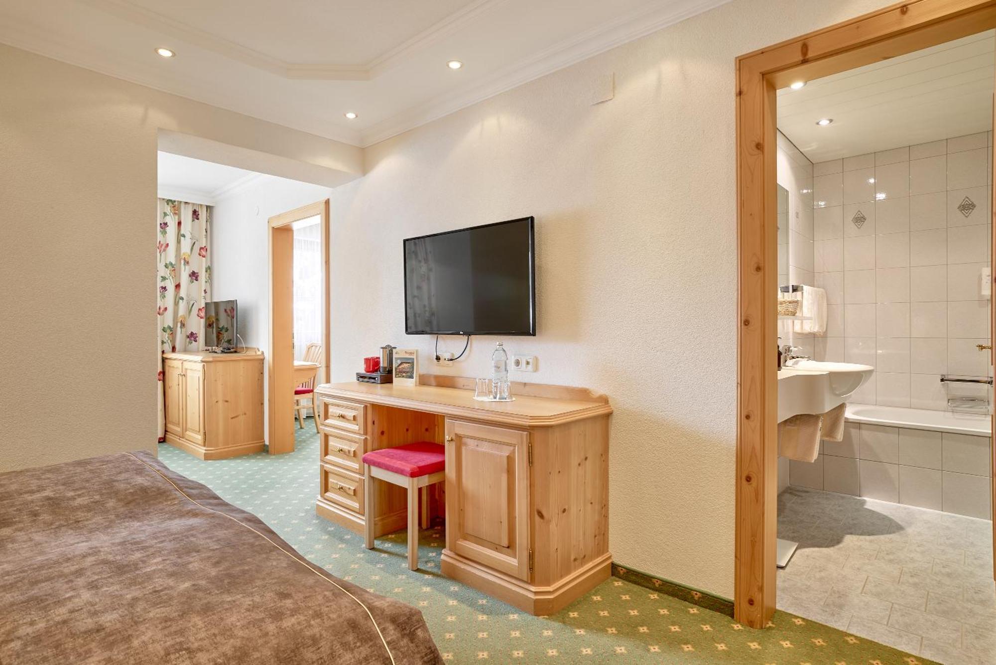 Hotel Appartement Roggal Lech am Arlberg Exterior photo